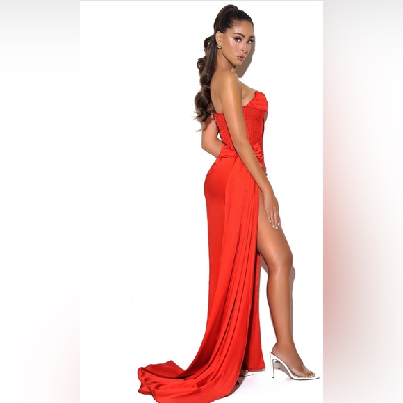 Miss Circle dress - Picture 9 of 10